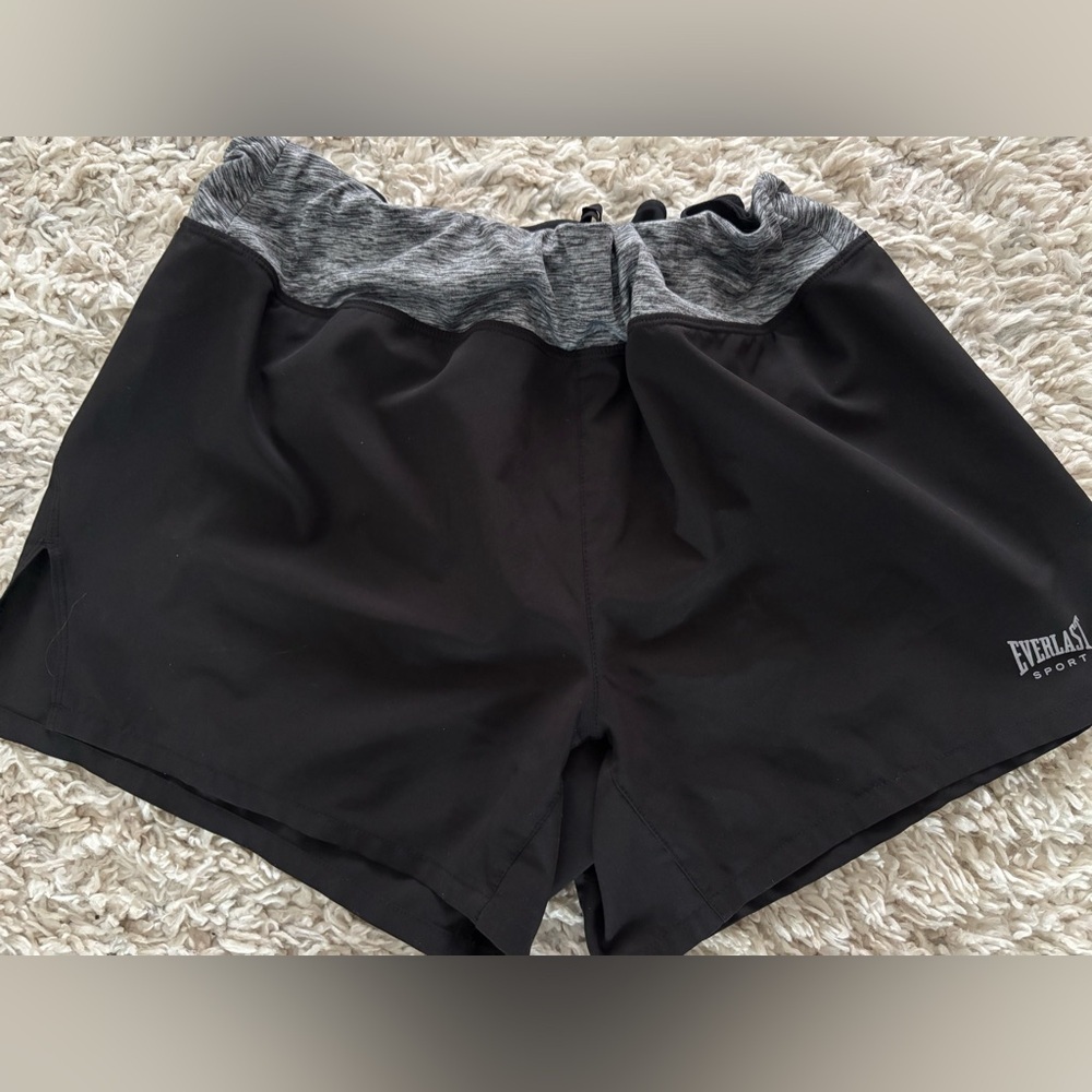 Everlast Women’s Black Shorts Size Large Athletic